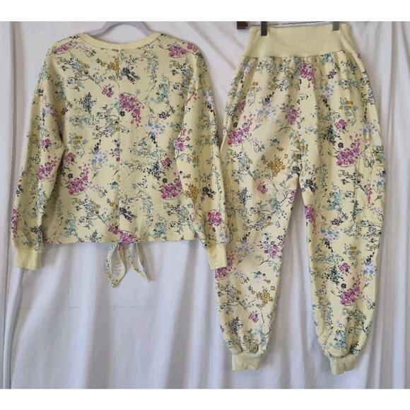 Cinq à Sept Parker Sakura *IN Yellow Floral Giles 2 Piece Set Small Top Joggers - Picture 10 of 16